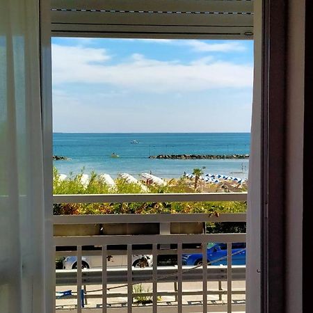 Hotel Ristorante Miramare Pesaro Exterior foto